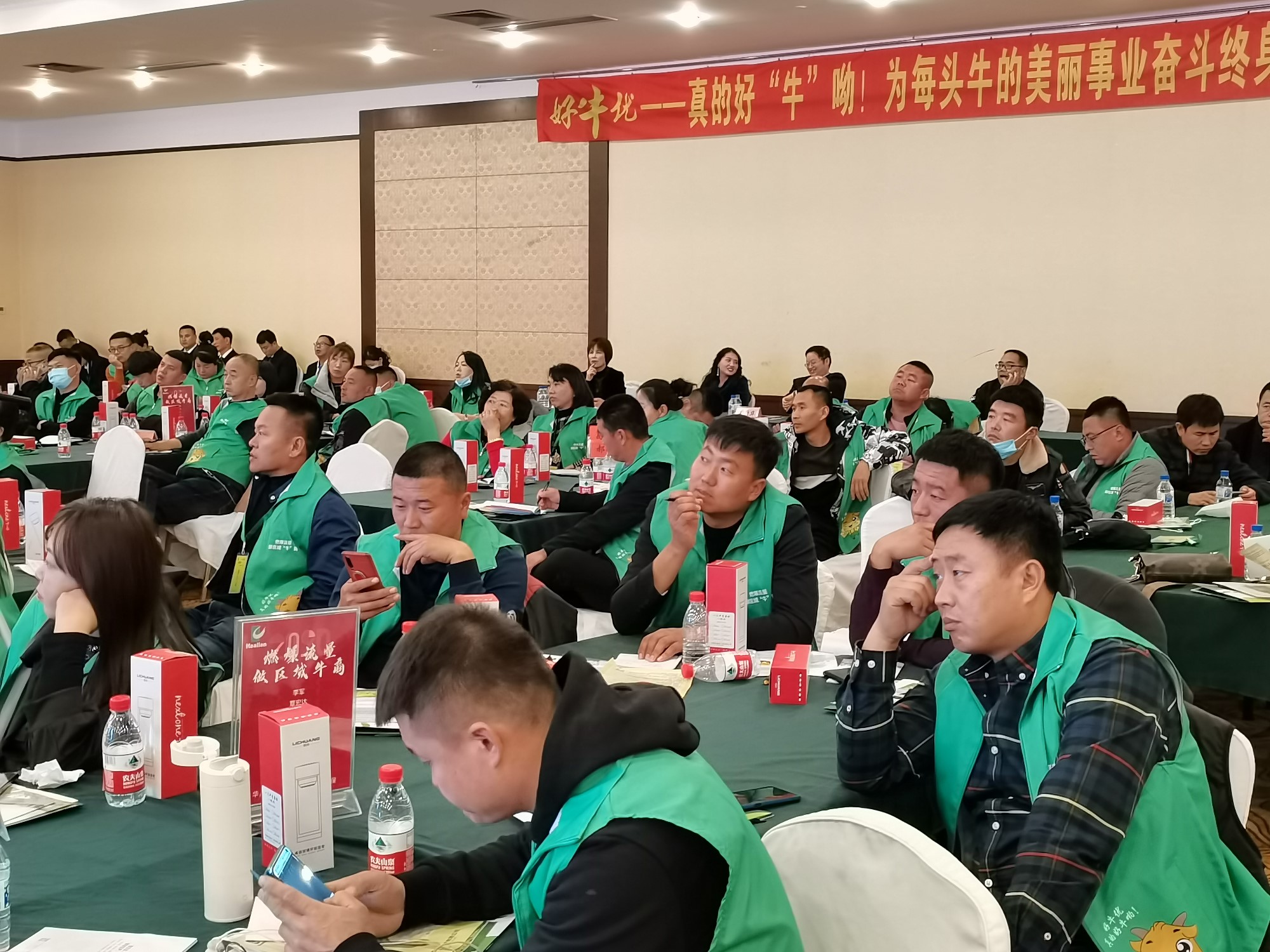 《燃爆流量 做區(qū)域“?！鄙獭返拈L春站